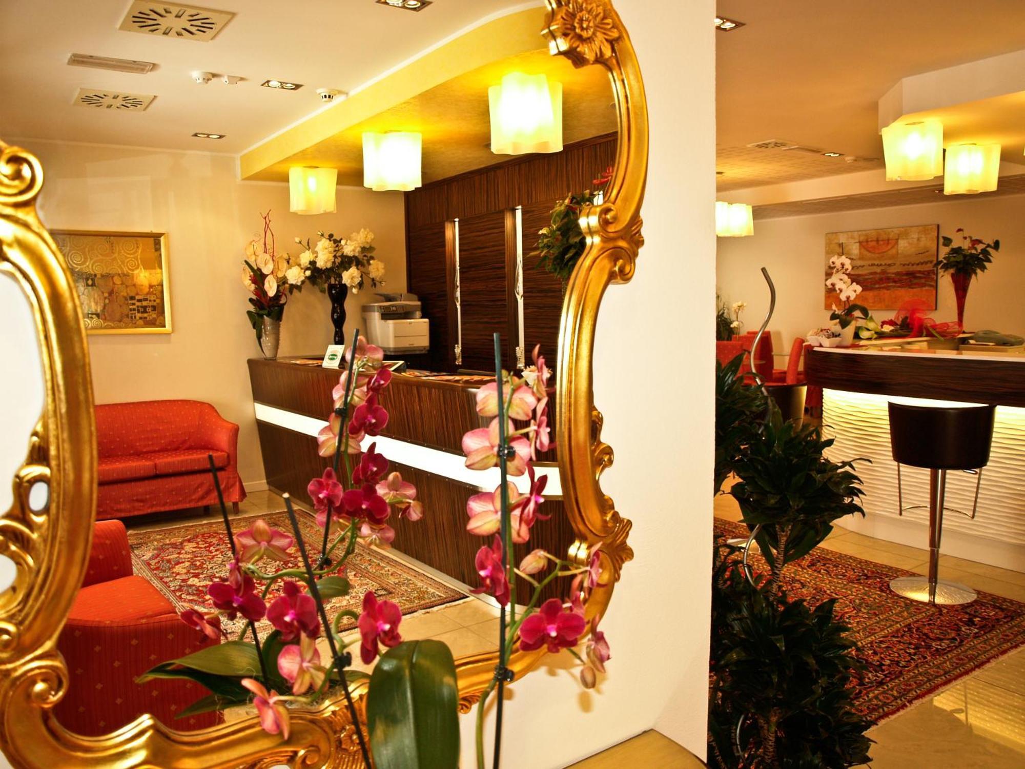 Hotel Villa Angelina Bibione Eksteriør billede